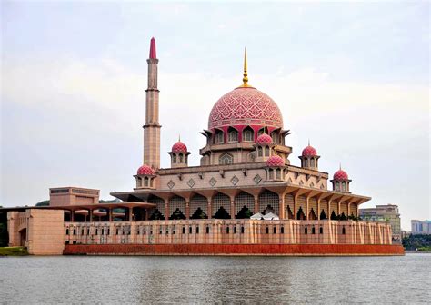Kebudayaansunting sumber masyarakat hindu di malaysia telah mendirikan kuil sesuai dengan agama, amalan dan kepercayaan mereka yang dibawa dari india. Artikel Keenam (Memahami Perkembangan Agama Islam di Malaysia)