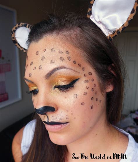 Halloween Look Leopard Makeup See The World In Pink