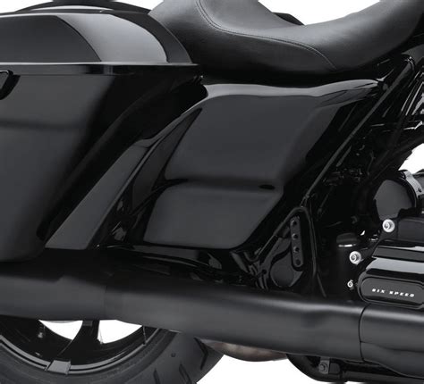 61300671dh Harley Davidson® Vivid Black Custom Stretched Side Covers
