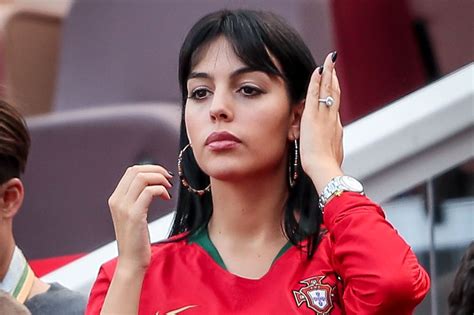 Born on 27th january, 1994 in jaca, huesca, spain, she is famous for girlfriend of cristiano ronaldo. Cristiano Ronaldo: Verlobung mit Georgina Rodriguez? | GALA.de