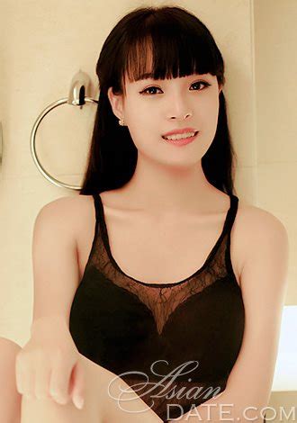 Asian Member Friend Mengqi From Nanchang 27 Yo Hair Color Black