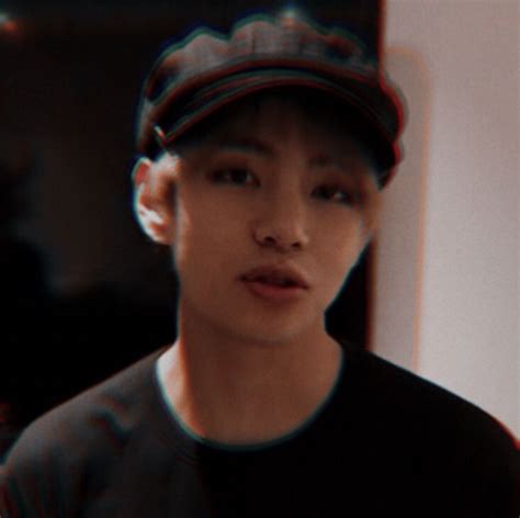 Изображение cute taehyung aesthetic icons. Pin di bangtan.