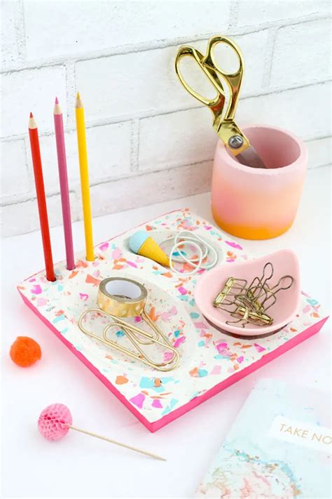 Pretty Up Your Desk With These Diy Desk Accessories The Cottage