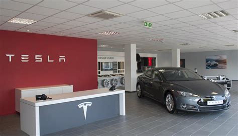 Tesla Opens Second Dealership In Uk Gtspirit
