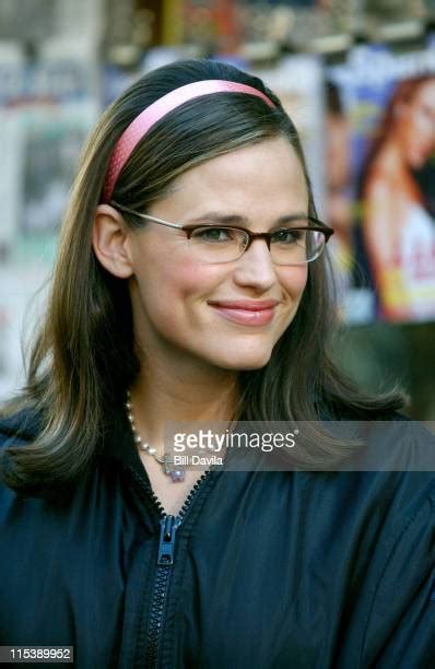Jennifer Garner Glasses Photos And Premium High Res Pictures Getty Images
