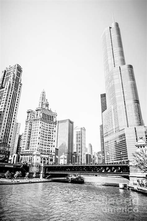 Black And White Picture Of Chicago River Architecture Photograph By