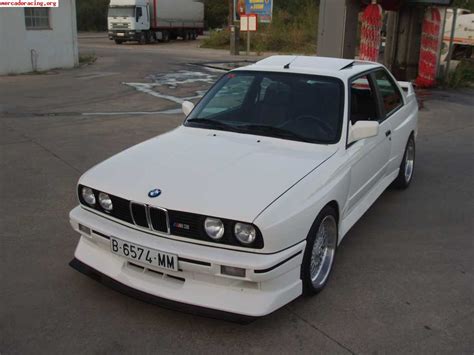 Sus coches incluyen mejoras constantes y son pioneros en la aplicación de la más innovadora tecnología. BMW M3 E30