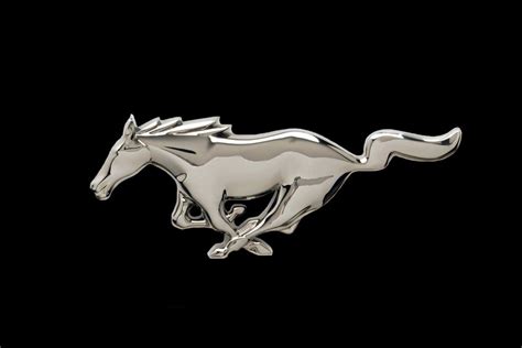 The mustang is running at full gallop and the ferrari is doing a weird 1 legged rearing thing. ford mustang symbol | ford mustang logo ford mustang logo picture mustang mustang logo ...