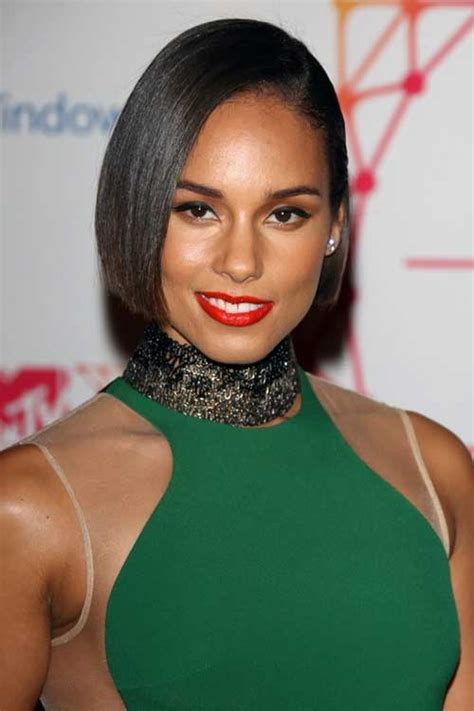 20 Best Short Haircuts For Straight Hair Short