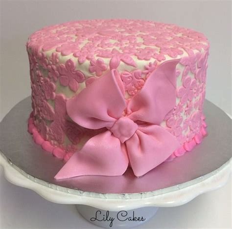 Pin By Lily Cakes On Adult Birthday Cakes By Lily Cakes Round