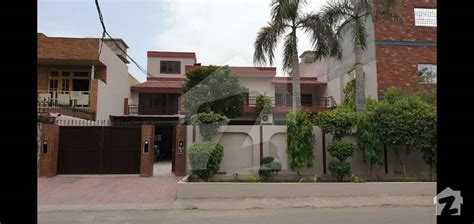 Taff to finance $900,000 of the purchase price of $1.2 million. House #65 For Sale In Shah Rukn- E- Alam Colony - Block G ...