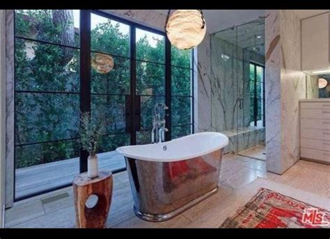 These 17 Celebrity Bathrooms Are Insane Huffpost