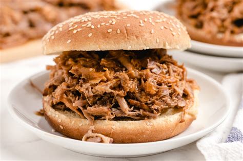 Cover and cook on low for six to eight. Carolina Pulled Pork Sandwiches - Recipe Boy