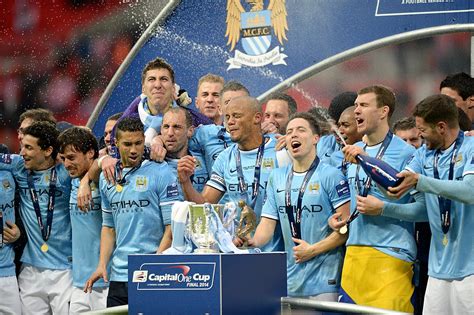 Manchester City Celebrate League Cup Win Pictures Huffpost Uk