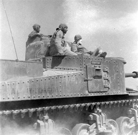 The Crew Of Arab A Us Army M3 Lee Tank Of The 13th Armored Regiment