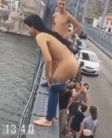 Idiot Female Tourist Strips Naked And Jumps Off Ft Bridge In Portugal The Irish Sun The