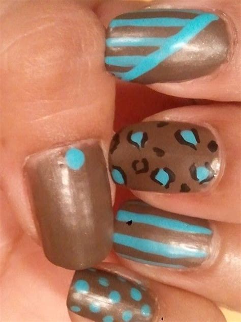 Light Brown And Blue Nails Uñas Cafe Y Azul Blue Nails Nails Nail