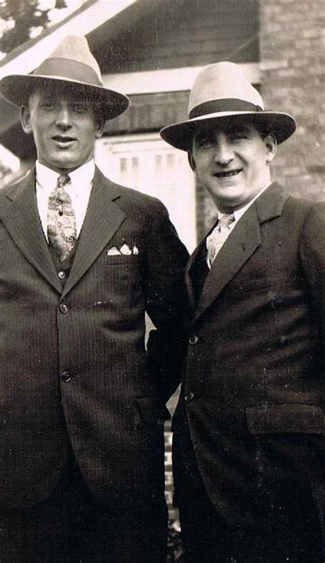 39 Interesting Vintage Snapshots Show What Men Wore In The 1920s