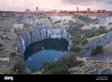 Kimberley Big Hole Hi Res Stock Photography And Images Alamy