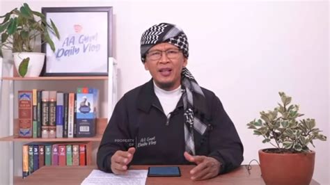 Menyampaikan ucapan yang baik agar dapat menghiburkan hati pesakit dan menguatkan jiwanya. Ini 5 Adab Menjenguk Orang Sakit Menurut Aa Gym, Bisa ...