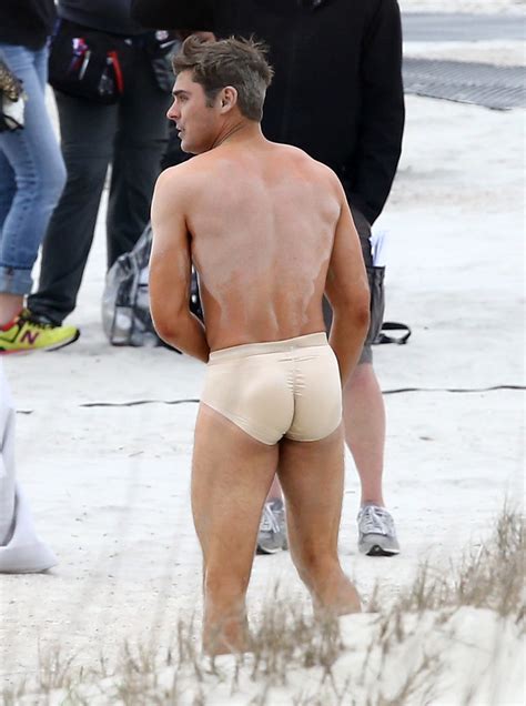 Zac Efron In His Underwear On The Set Of Dirty Grandpa Popsugar Celebrity