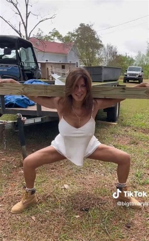 I M A Country Milf I Lift Heavy Wood And Work At The Farm Topless Daily Star