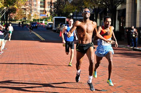 Nearly Naked Mile Draws The Scantly Clad Running Skimpy Times