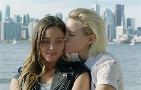 30 Of The Hottest Lesbian Movie Couples Ever Shipped Together In 2021