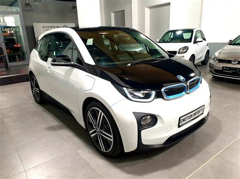 We have had our i3 since sept 2015 and now i want to change some of the software controlled features. BMW i3 94AH Rex - Emotion Imports