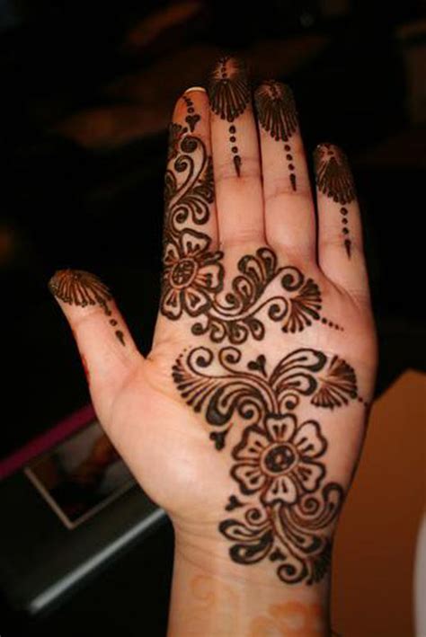 17 Simple Mehndi Designs For Kids To Definitely Try Random Talks