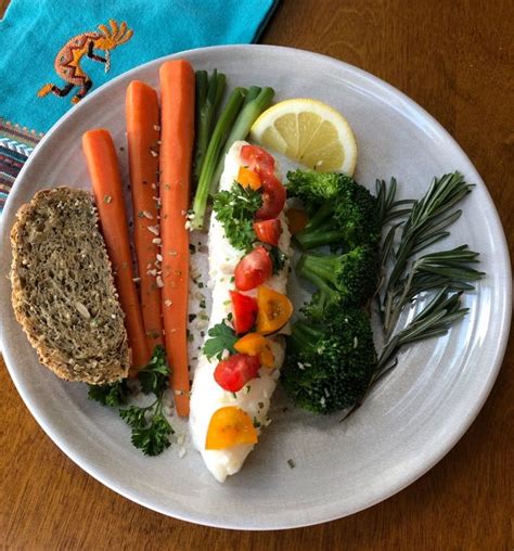 Fish sandwiches.while fish itself is very healthy, and a great choice for diabetics, the breaded and deep fried varieties offered at most fast food joints is not. Sauteed fish with steamed vegetables - Diabetic Heart Lifestyle | Seafood recipes healthy, Heart ...