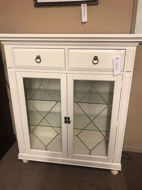 Here is a nice curio cabinet by quality furniture maker broyhill. BROYHILL WHITE CABINET/CURIO | Delmarva Furniture Consignment