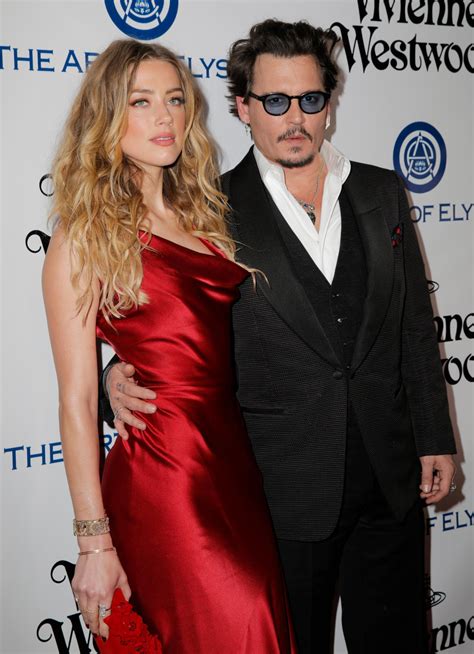 Following her divorce from actor johnny depp, heard dated tech entrepreneur elon musk for a year, until early 2018. Johnny Depp klagt: Amber Heard soll ihn mit Elon Musk ...