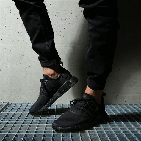 Maybe you would like to learn more about one of these? ADIDAS NMD_R1 FV9015 | SCHWARZ | 118,99 € | Sneaker ...