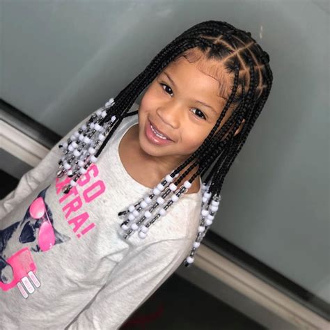 Girls love braids because there are so many different ways that you can wear them. Nette on Instagram: "#Swipe Knotless for kids! # ...