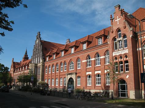 Public service in hanover, germany. HANNOVER Kleefeld Das Annastift ist ein eingetragener ...