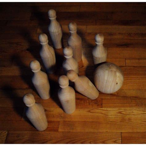 Chaque quille mesure 25 cm de haut. Bowling bois 9 quilles + 2 boules jeu traditionnel géant d ...