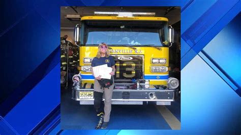 Nj Woman Becomes First Female Amputee In World To Graduate From Fire
