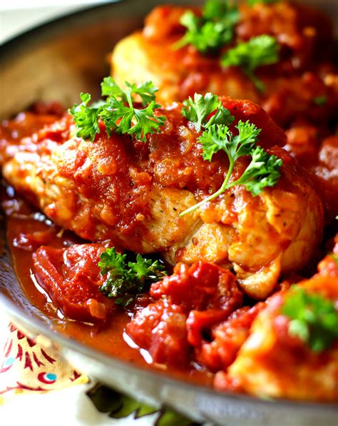 Get recipes and ideas for easy meals you can make in minutes. Skillet Tomato Chicken Breast Dinner - Bunny's Warm Oven