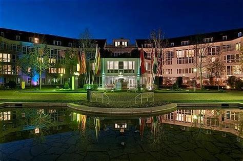 Darüber hinaus weist dieses hotel auch eine bar und ein café auf. Holiday Inn Munich Unterhaching, Munich Deals - See Hotel ...