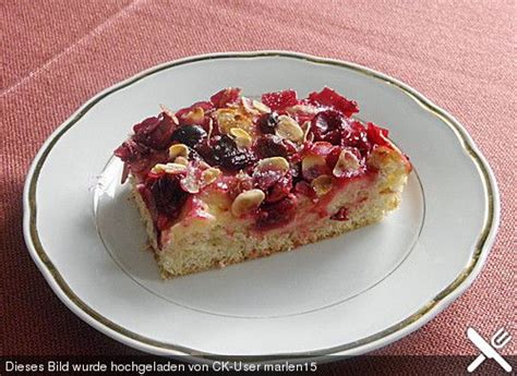 Traditionell wird es in einem tonir gebacken, einem speziellen ofen aus ton, in dessen mitte ein feuer brennt. Stachelbeerkuchen (Rezept mit Bild) von Wyrwaa ...