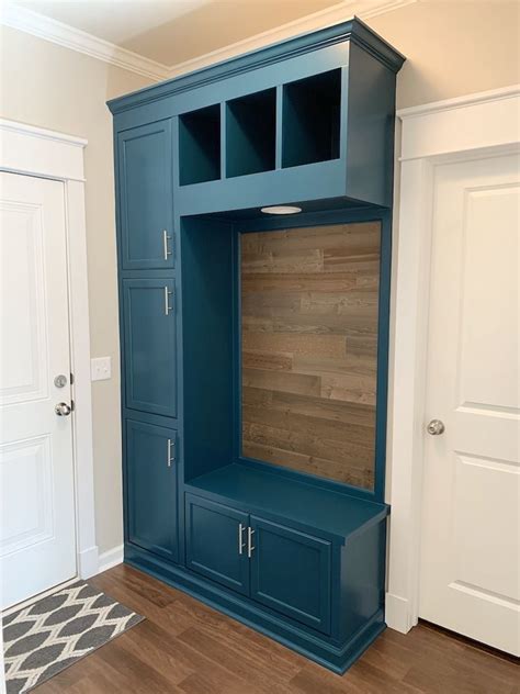 Top20sites.com is the leading directory of popular prefabricated cabinets, cheap cabinets, cabinets, & surplus sites. Custom Mudroom Drop Zone from Prefab Cabinets | Prefab ...