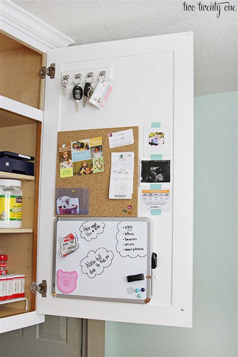 I kinda sorta liked this one, so i looked at the price tag…it was nearly $80 bucks! 10 Amazing DIY Household Command Centers
