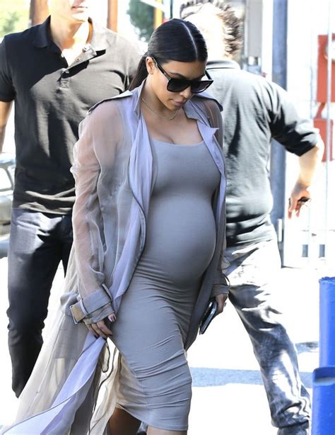 Kim Kardashian Due Date Christmas Day Kanye Wests Baby Boy Gets