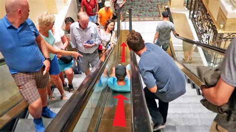 Doing Dares On Las Vegas Strip Sliding Down Escalator Youtube