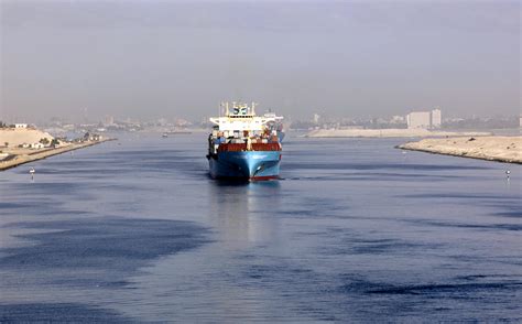 Suezský průplav navrhl a vyprojektoval francouzský diplomat a inženýr ferdinand marie vicomte de lesseps. Egypťané dostavili Suezský průplav | Bloumatel