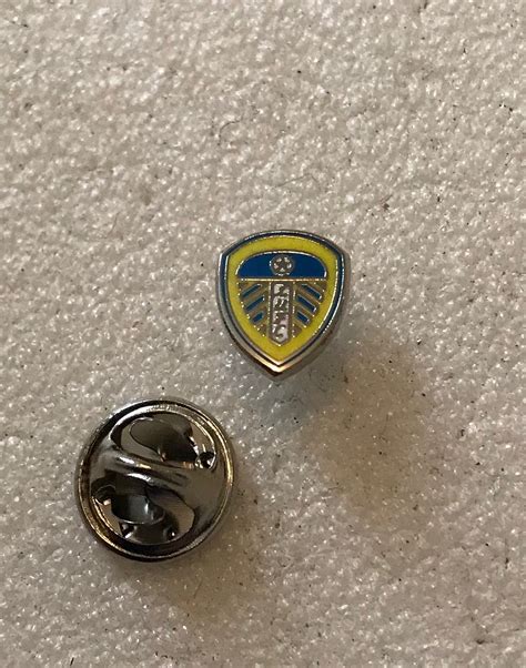 Leeds United Crest Design Small And Discreet The Brummie Badgeman