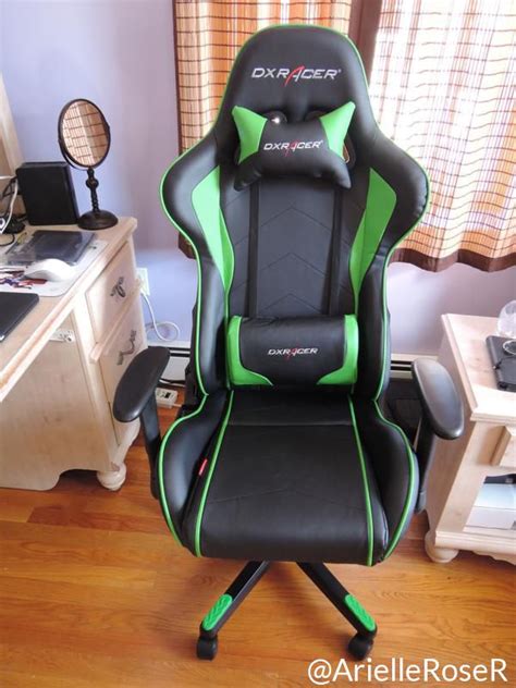 The cohesion xp 2.1 chair with audio is ideal for any room in the house, and emphasizes a chair that is both lightweight and comfortable. DXRacer FH08 - Formula Series | Tech house, Funny pictures, Gaming chair