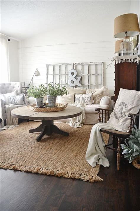 45 Stunning Small Country Farmhouse Living Room Decorating Ideas 44