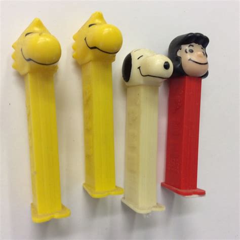 Peanuts Gang Vintage Pez Dispensers Lucy Snoopy Woodstock Etsy